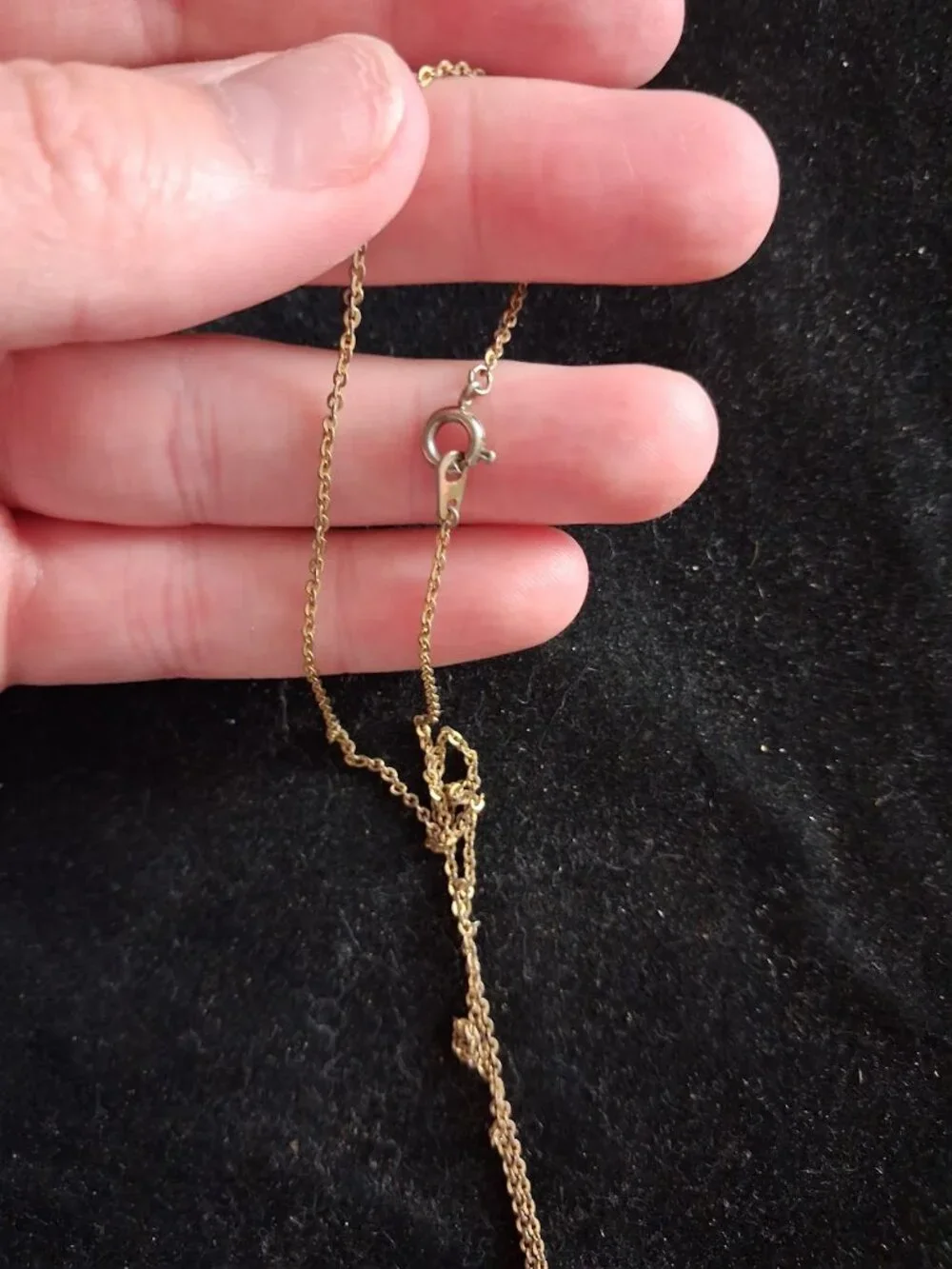 Dainty 16 inch Heart necklace